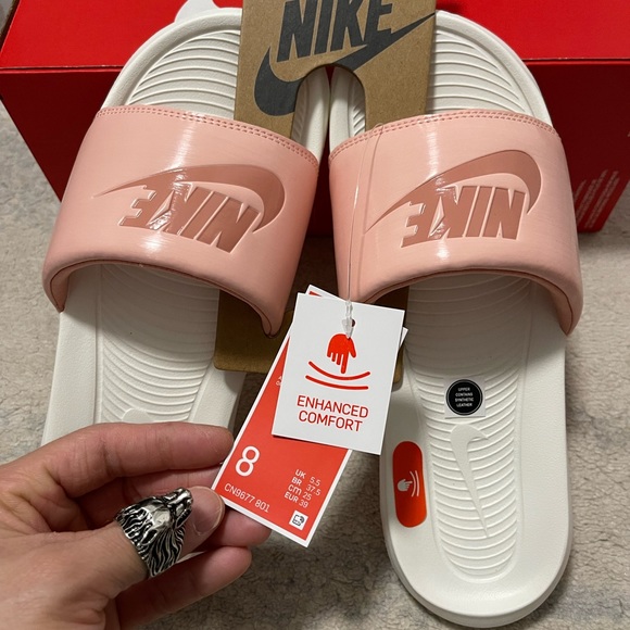 NIB Women Size 8 Nike Victori One Slides In Arctic Orange/Sail/Light Madder Root - Picture 9 of 12